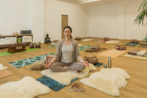 Kundalini meditace s Emou Horkou